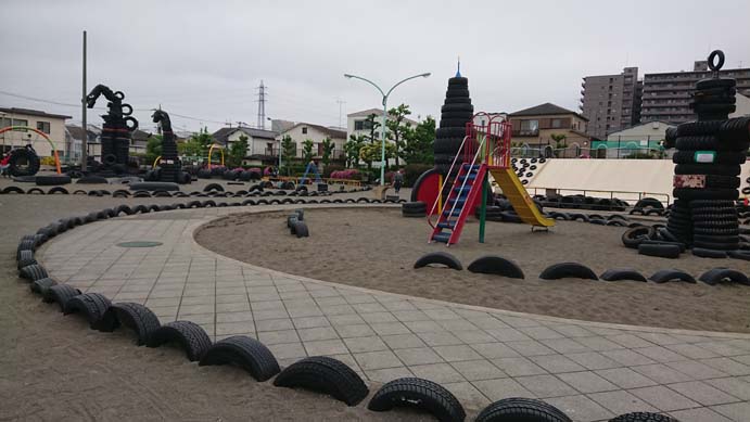タイヤ公園がスゴい 古タイヤフル活用の蒲田の面白公園を徹底レポート 東京蒲田 トーキョー建築トリップ