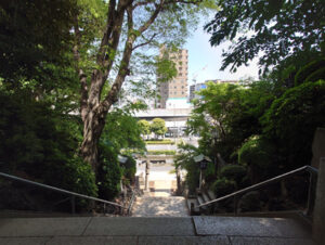 品川神社の階段