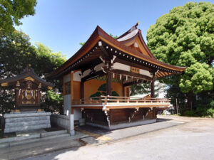 品川神社の神楽殿