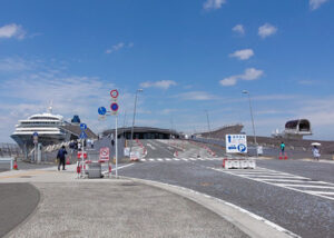 大さん橋国際客船ターミナルの入口