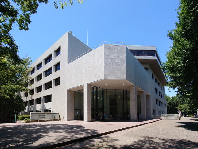 東京都立中央図書館