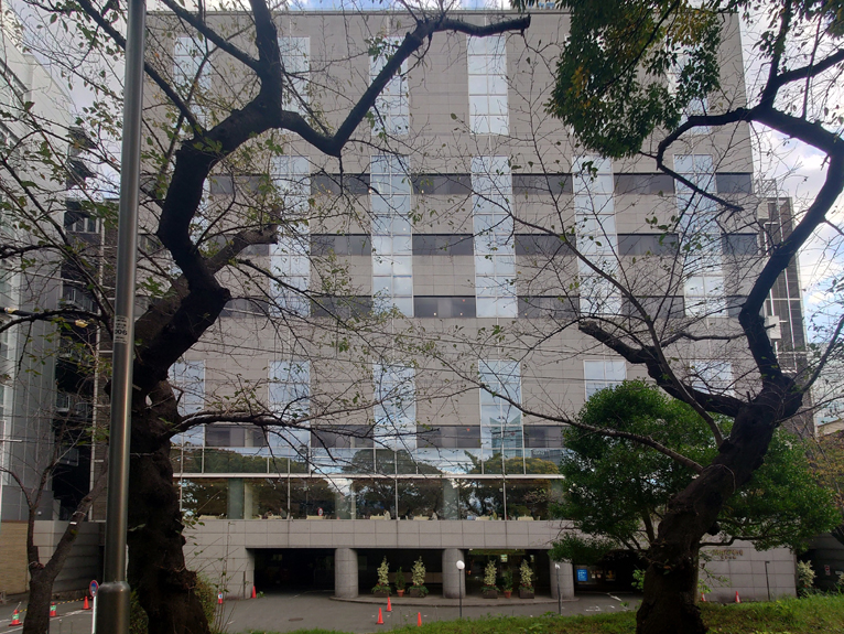 私学会館本館