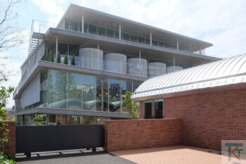 日本女子大学図書館