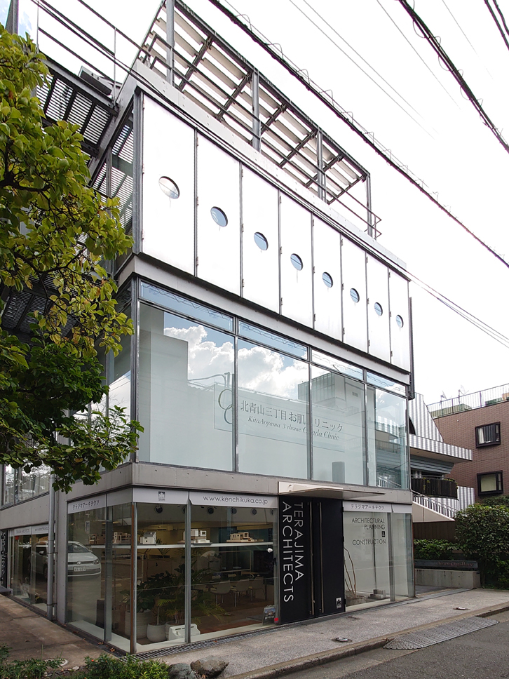 オムニクォーター