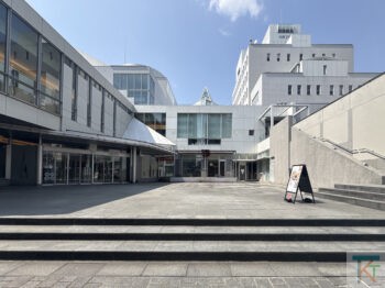 富山市民プラザ