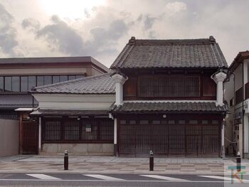旧新井商店店舗