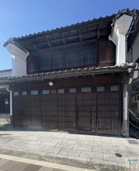 旧新井商店店舗