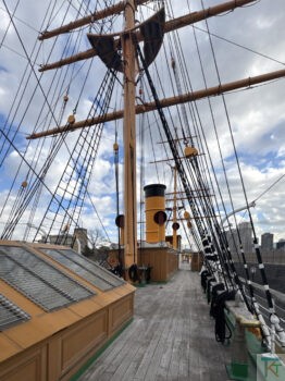 東京海洋大学明治丸